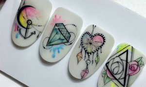 NAIL ART<br>INK TATTOO<br>Crystal Nails
